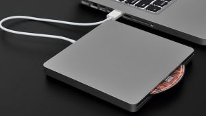 how to use Apple USB superdrive